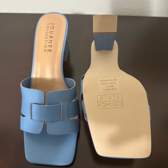 Light Blue heels- Journee - Picture 2 of 2